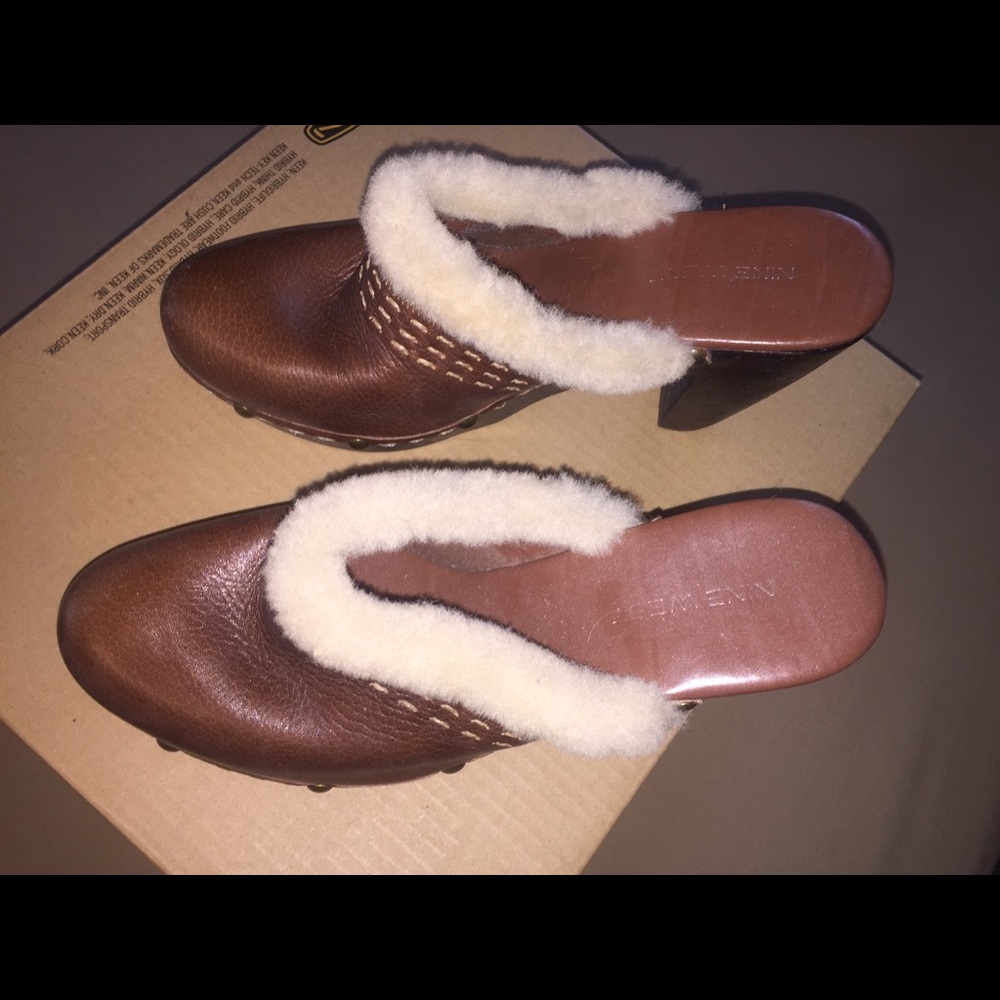 Nine West clogs