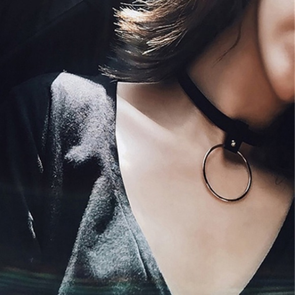 🖤 Black velvet choker with modern silver ring 🖤