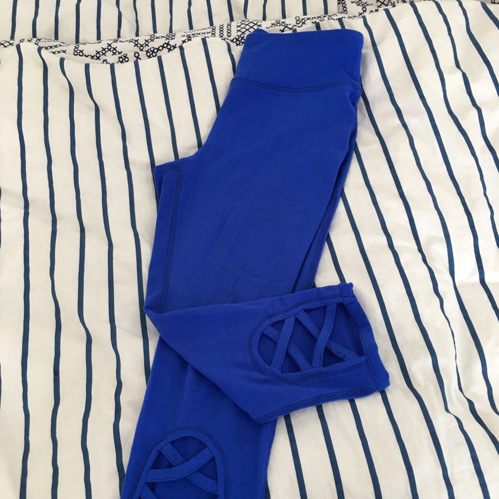 Royal blue crops (S)