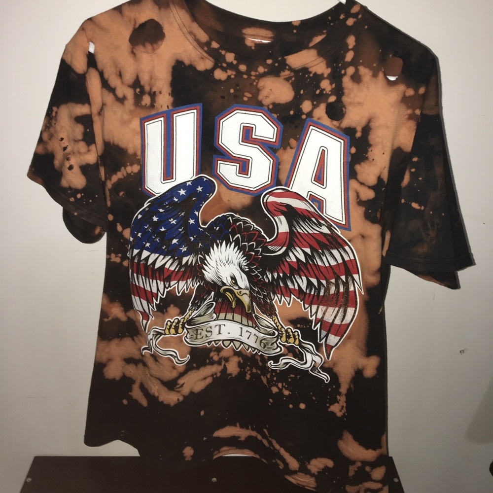 Distressed USA T Shirt