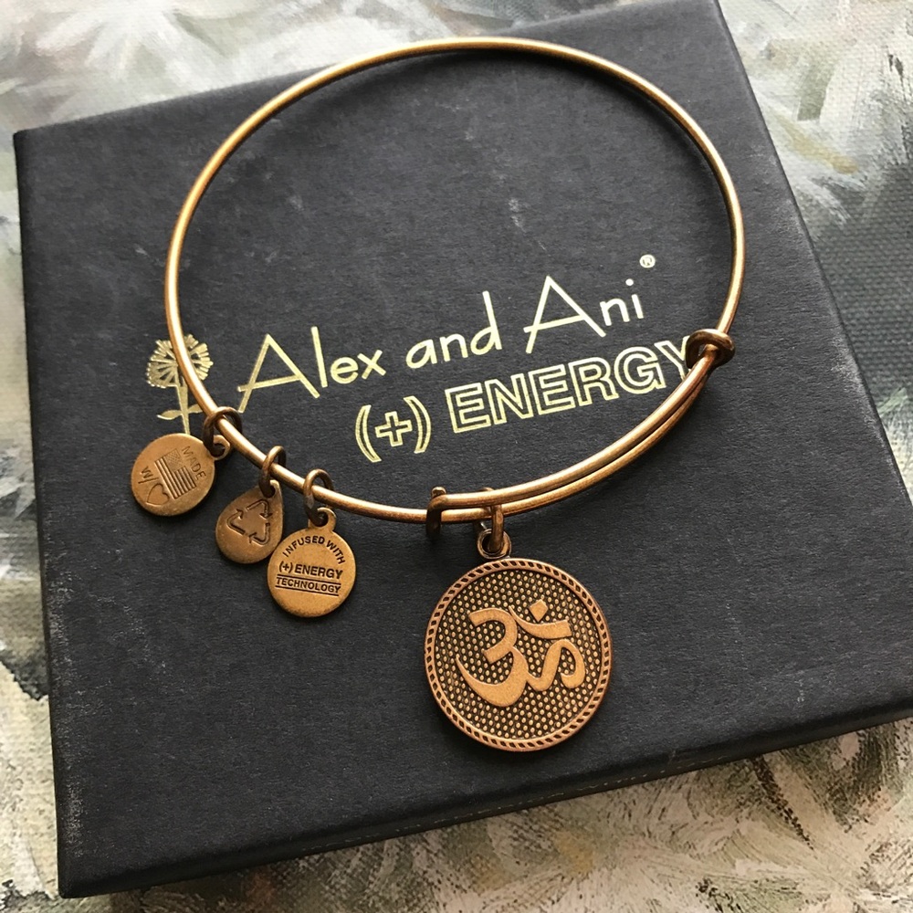 *SOLD♏️*Alex and Ani Gold Ohm Bracelet