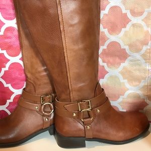 NWT BCBG leather knee high buckle riding boots😍