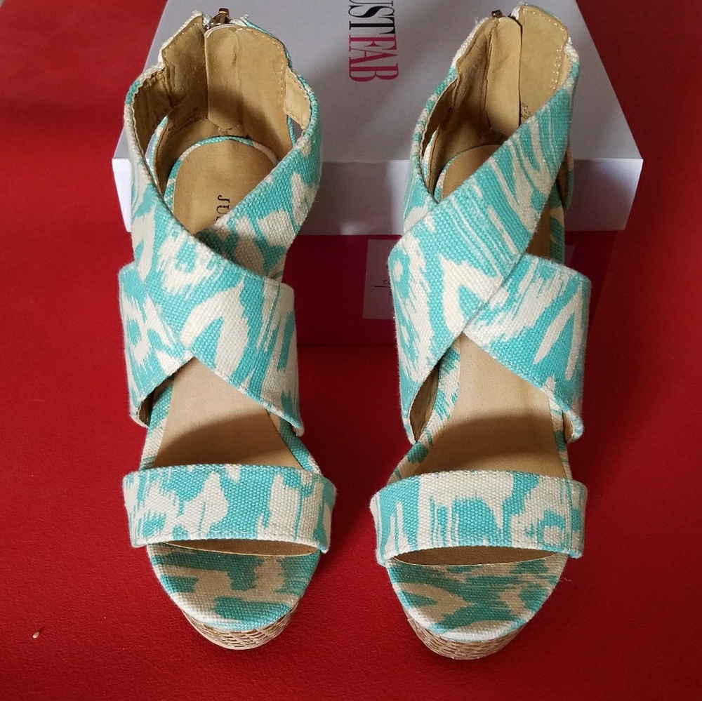 Aquamarine wedges