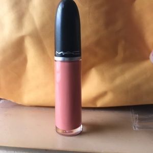 MAC matte lip color