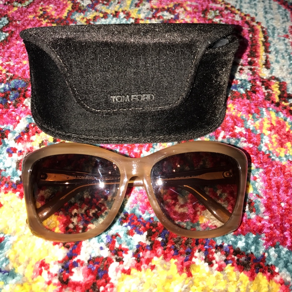 PERFECT CONDITION TOM FORD SUNGLASSES!!!