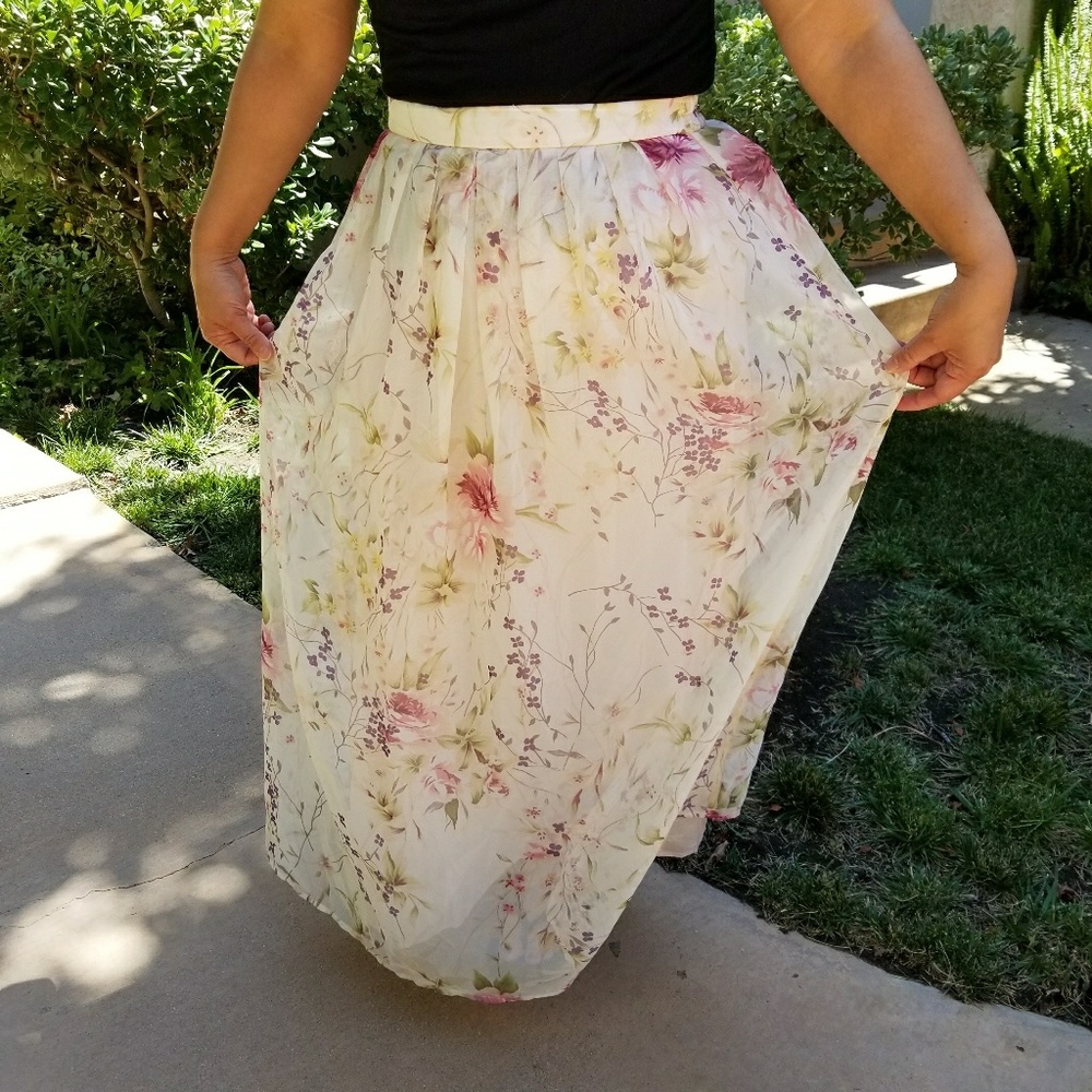 18- JESSICA HOWARD PINK FLORAL SKIRT | Size 12 |