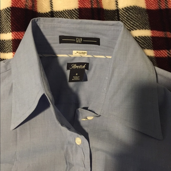 Gap stretch button down shirt. - Picture 2 of 2