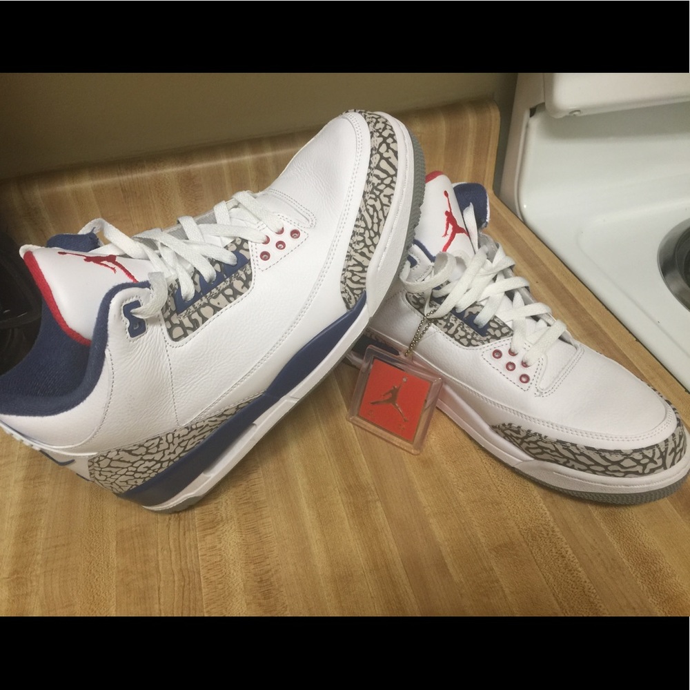 Jordan Retro 3's True Blue Size 11