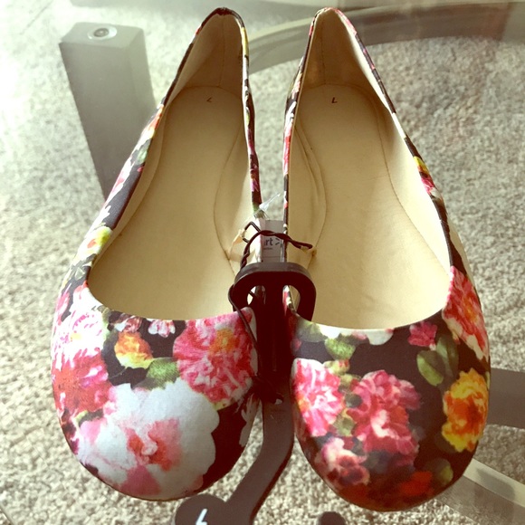 Women's Casual Shoe Ballet Flat - Picture 1 of 3