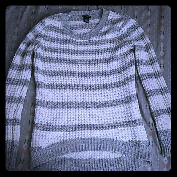 Sweater - Picture 1 of 1