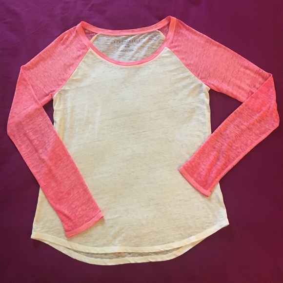 Aeropostale tee- super soft - Picture 2 of 2