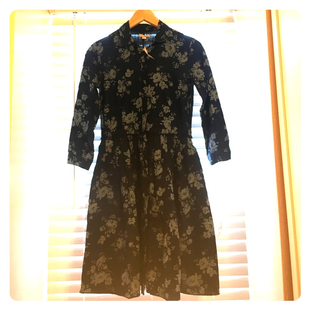 Beautiful Blue Floral Dress NWT
