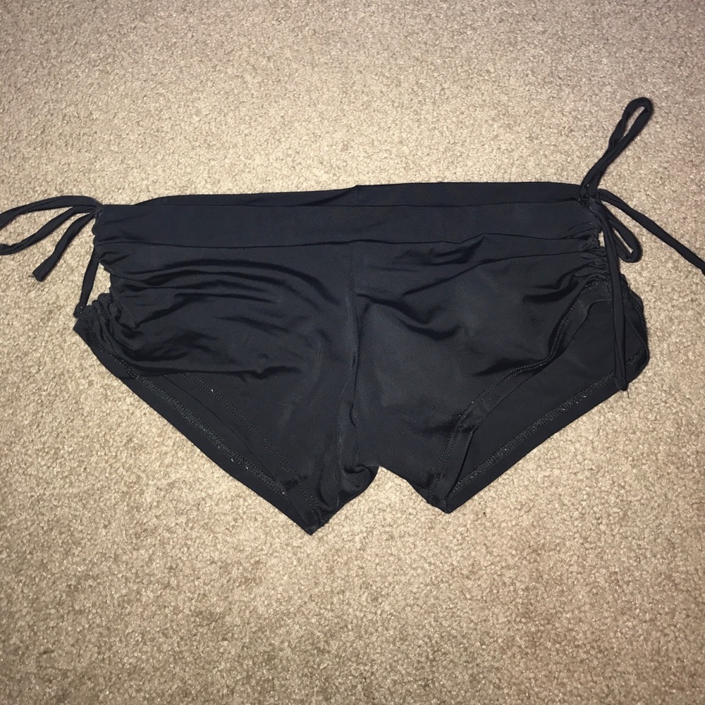 Hot yoga shorts