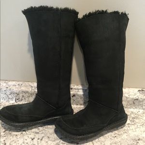 Black born boots
