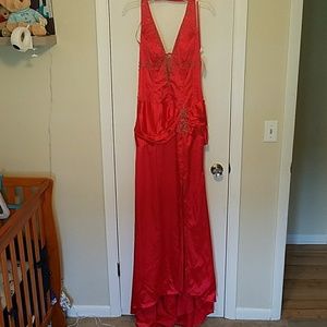 Clarisse Red Halter