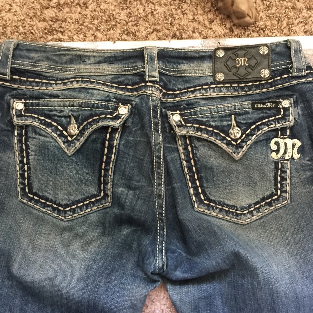 Miss Me Boot Cut jean Sz 33