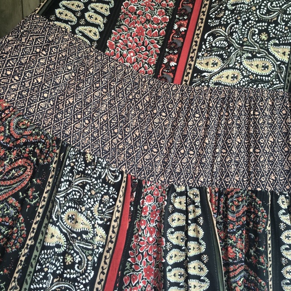 Easel dress - Picture 2 of 2