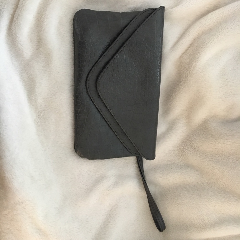 Gray wristlet