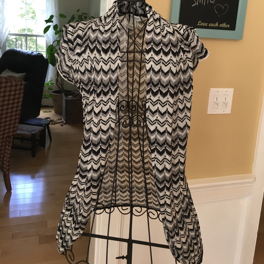 White House Black Market cap sleeve sweater