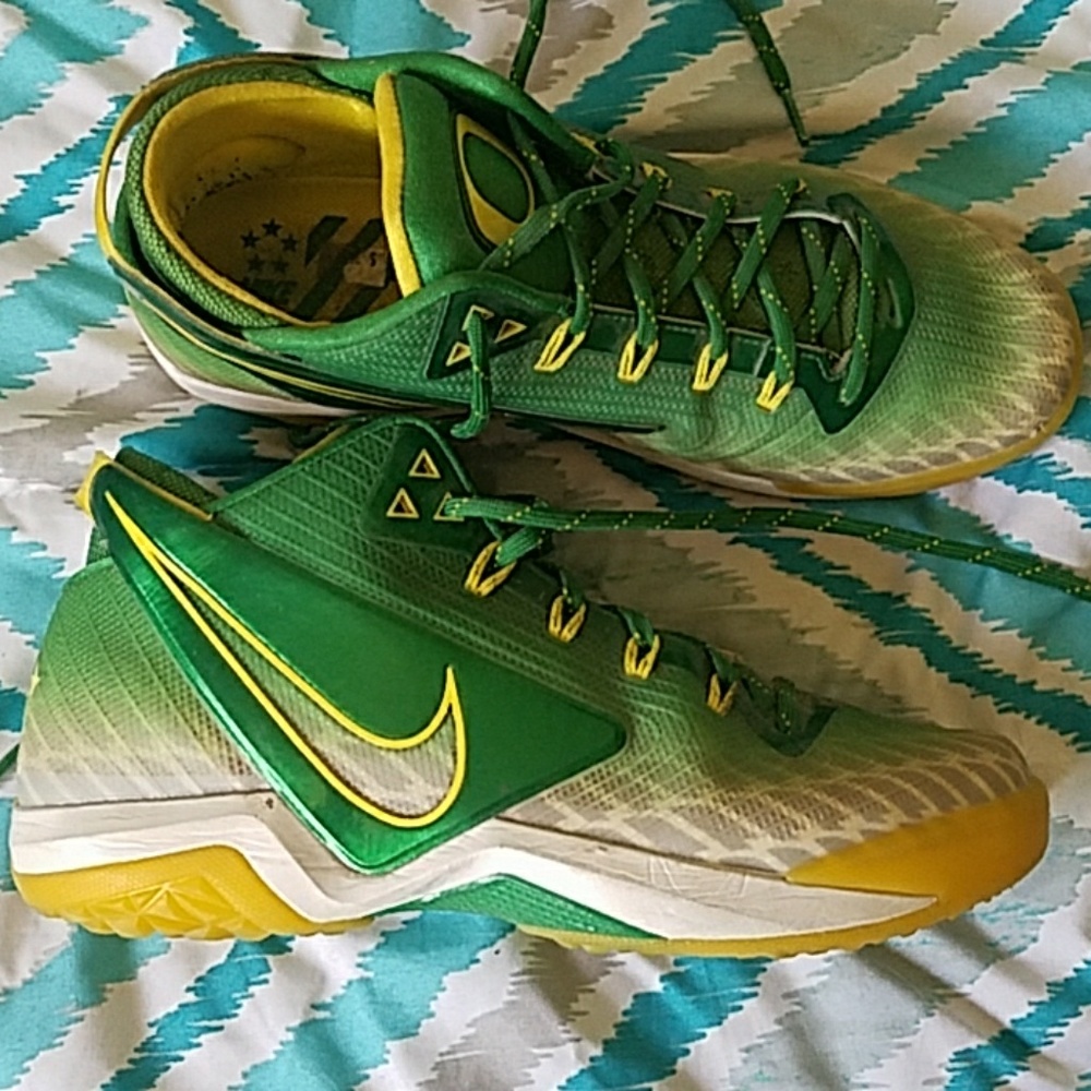 Oregon Ducks Nikes