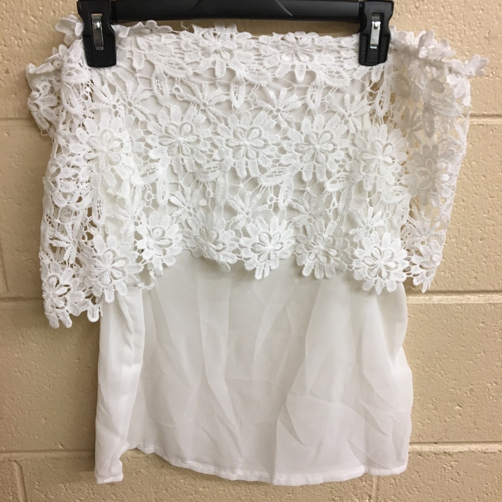 White Lace Off the Shoulder Shirt/Blouse
