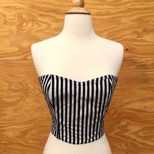 💄Vintage Black Stripe Pinup Dita Crop Top! 💋🌹✨