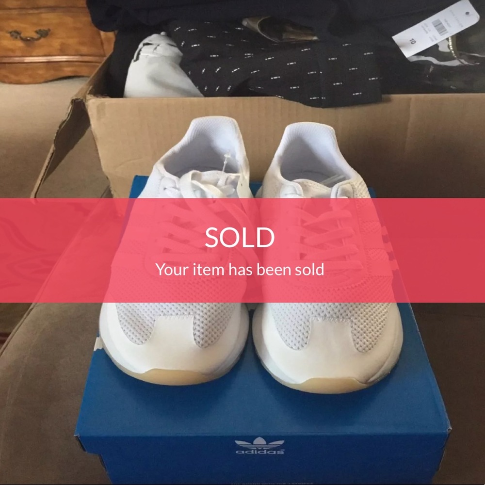 NWT ALL WHITE Adidas Flashback Shoes!