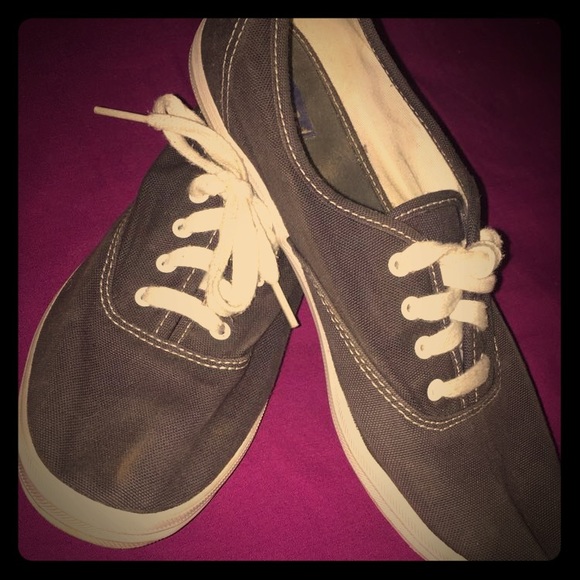 Keds lace up sneaker - Picture 1 of 2