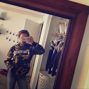 Women's Camp thrasher hoodie