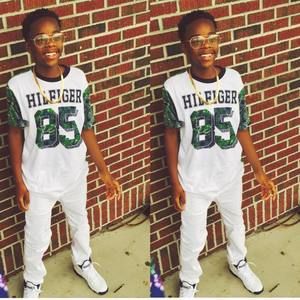 Meet your Posher, Kamari