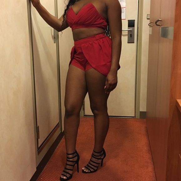 🌹Sexy but Elegant Two Piece🌹 - Picture 3 of 3