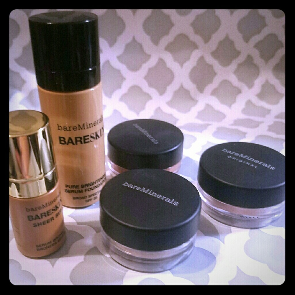 BARE MINERALS MAKE UP BUNDLE