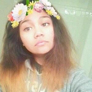 Meet your Posher, Gloria