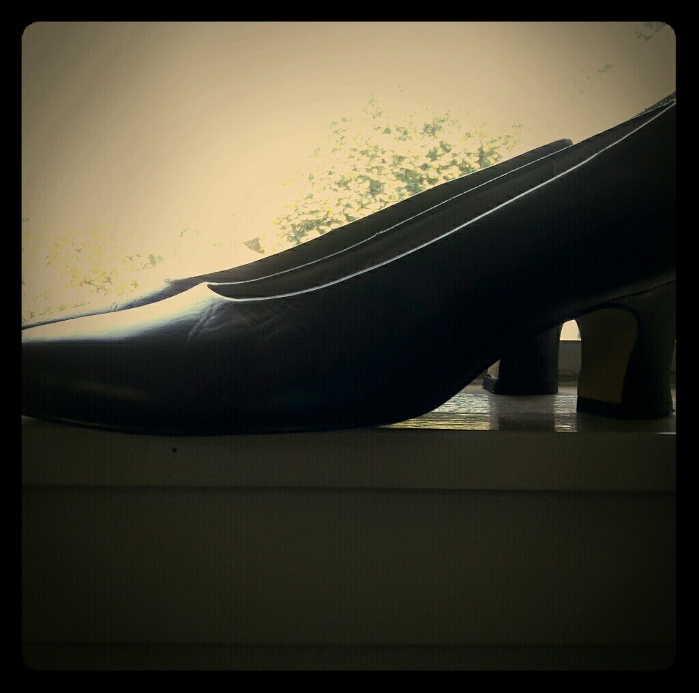 Ready for Fall! Black Classic Pumps Wide Width