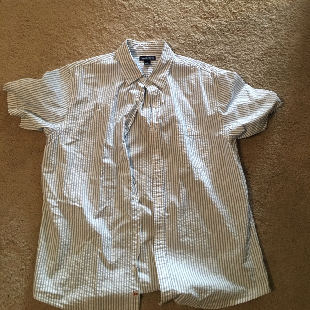 Short Sleeve Lands' End Seer Sucker Button Up (L)