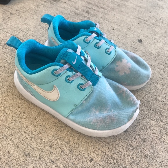 Kids nike shoes - Picture 1 of 1