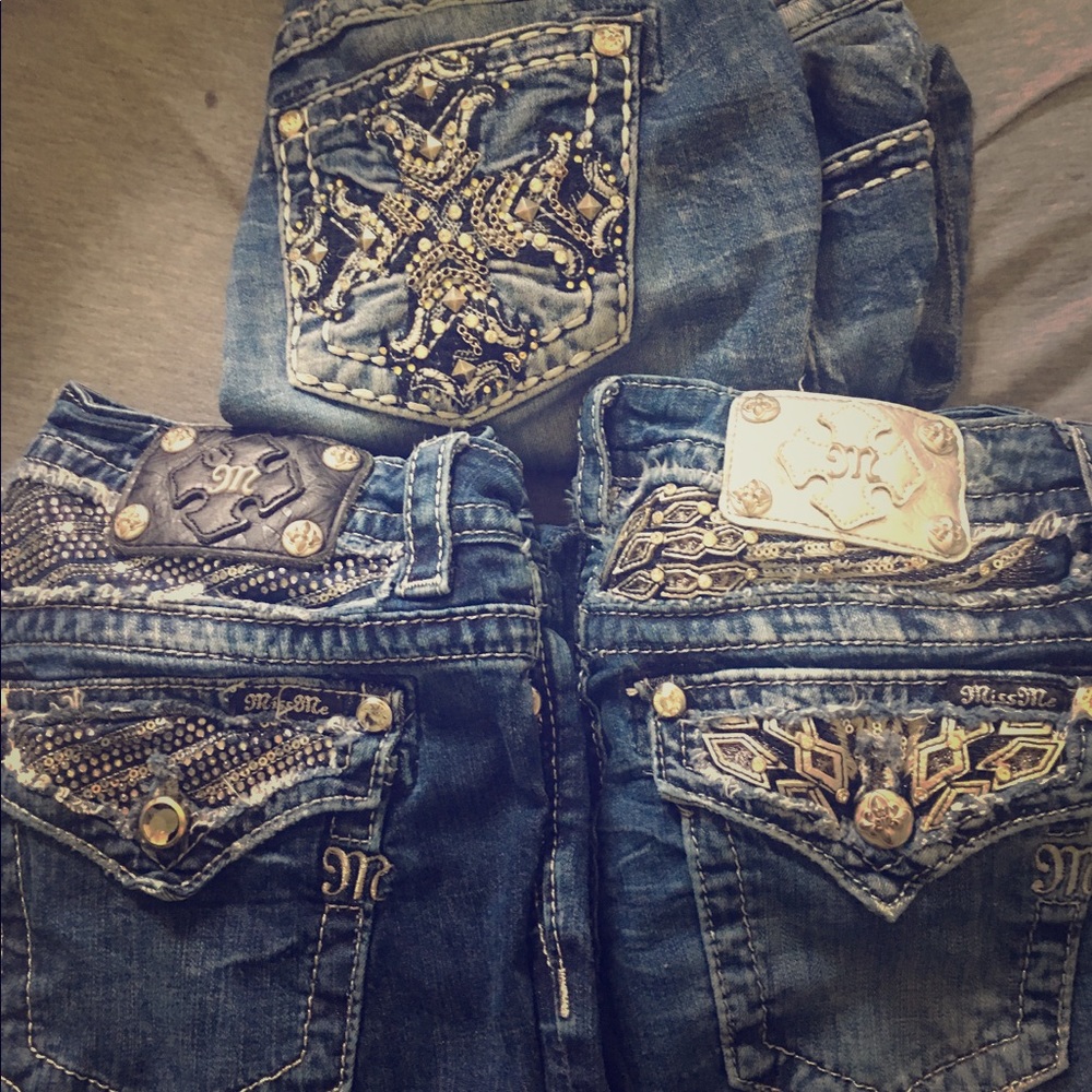 "Miss Me" signature cropped jeans.