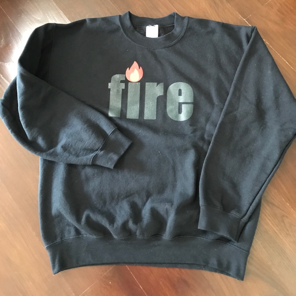 Black sweatshirt size M