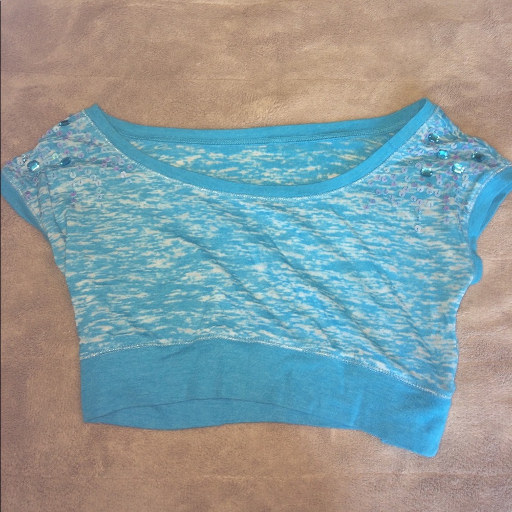 blue crop top