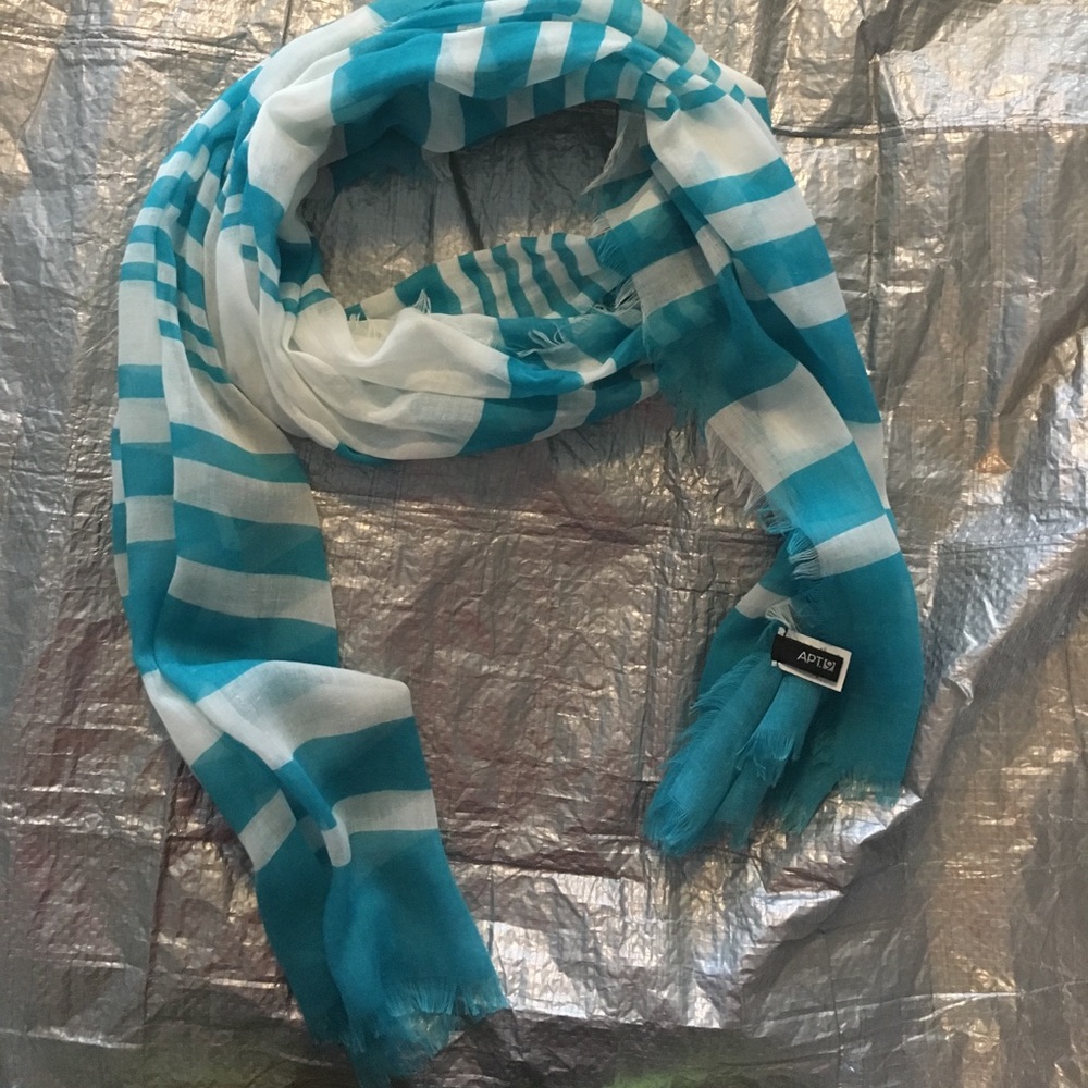 Apt. 9 scarf