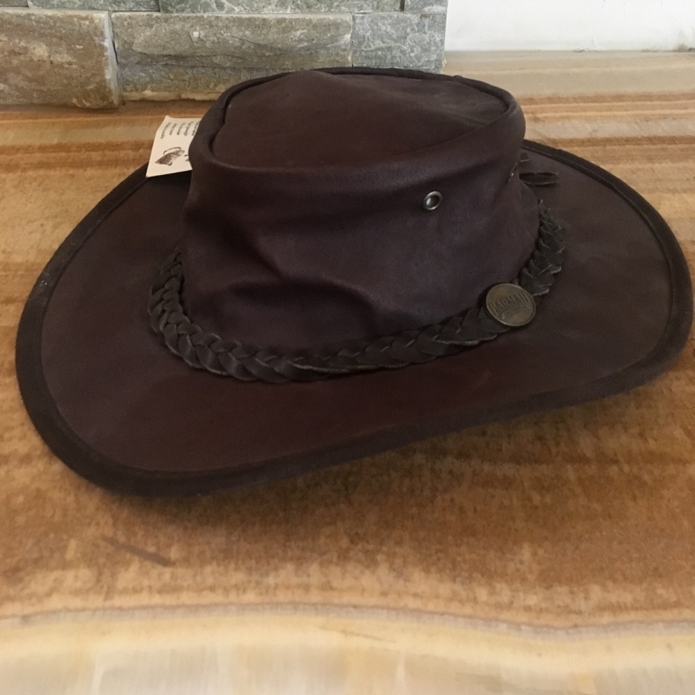 Australian Barmah outback hat.