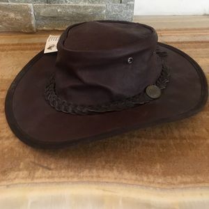 Australian Barmah outback hat.