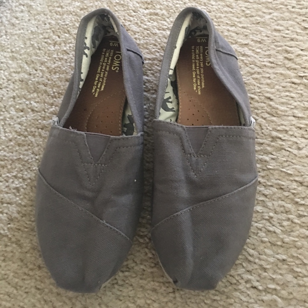 Toms grey classic slip on