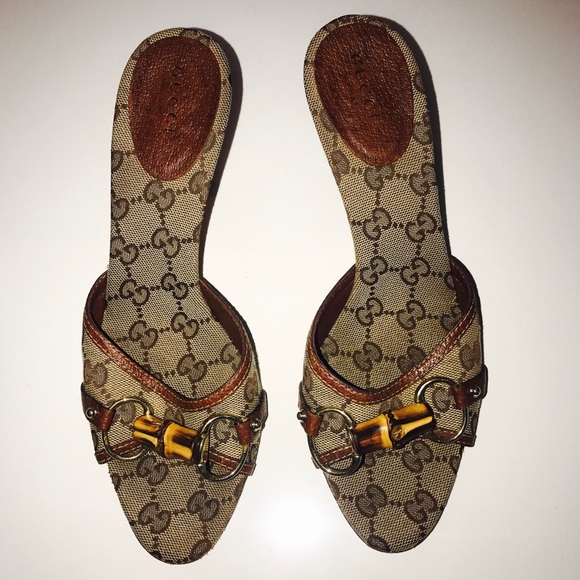 VTG GUCCI CANVAS 'GG' MONOGRAM BAMBOO MULE SANDALS - Picture 1 of 4