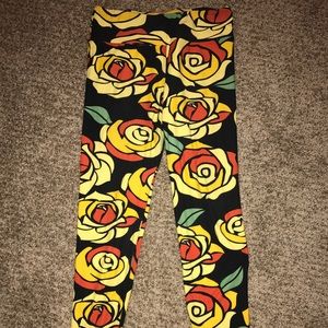 Lularoe Disney roses OS Leggings