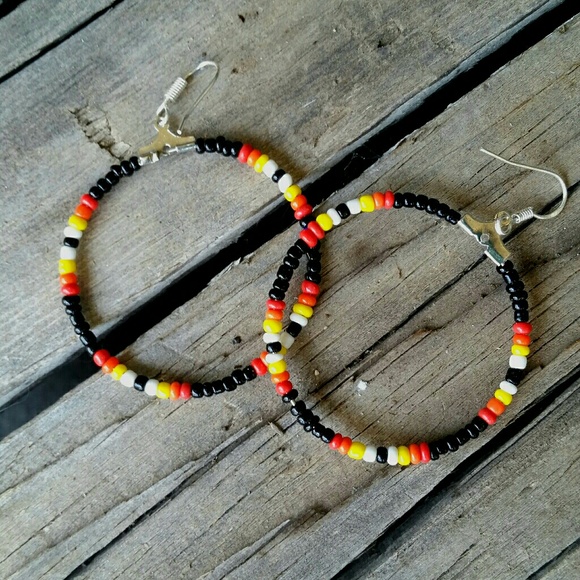 My Native Side Beaded Earrings - Picture 2 of 2