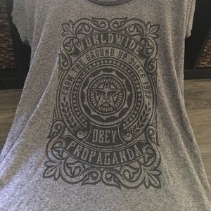 Obey t shirt