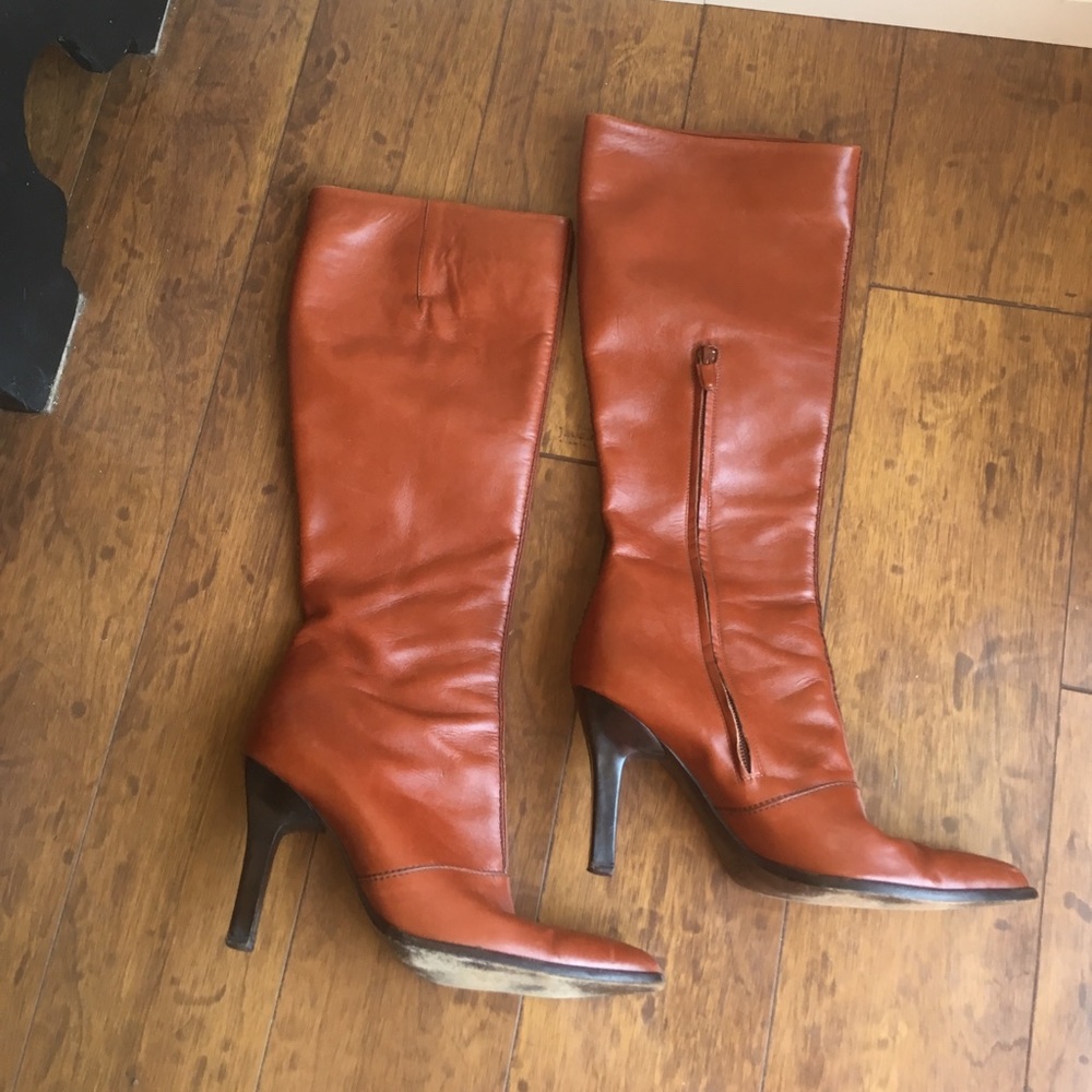 Tods Burnt Orange heeled boots