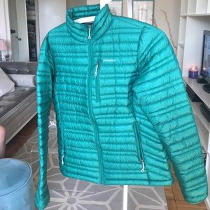 Patagonia lightweight puffer jacket
