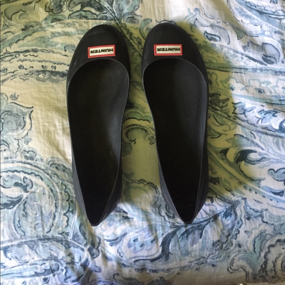 black Hunter ballet flats